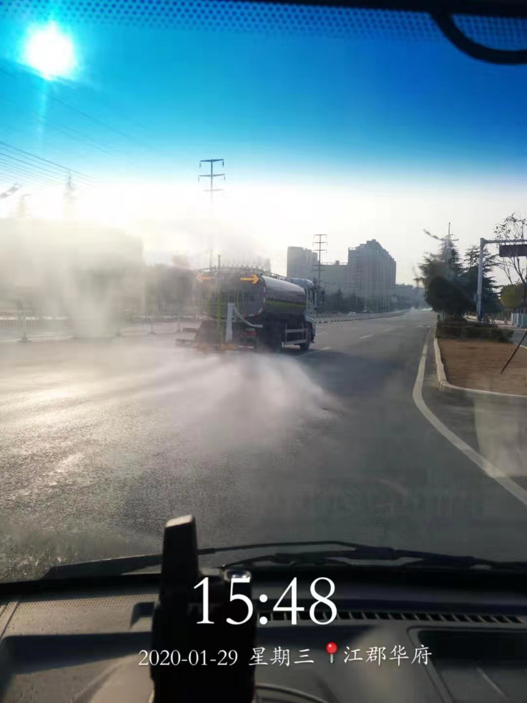 抗疫一线丨Z6.COM-尊龙集团环境15台清洁消毒车开始作业