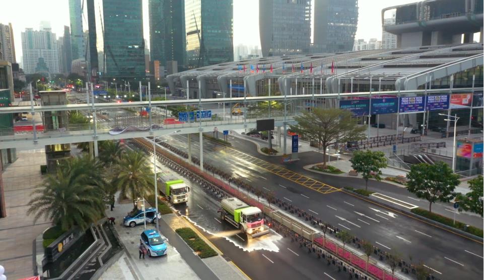 深耕细作，科技领航！Z6.COM-尊龙集团环境完美收官，登顶环卫服务行业年度冠军